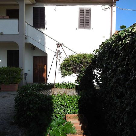 Aparthotel Podere Tre Cipressi Campiglia Marittima Exterior foto