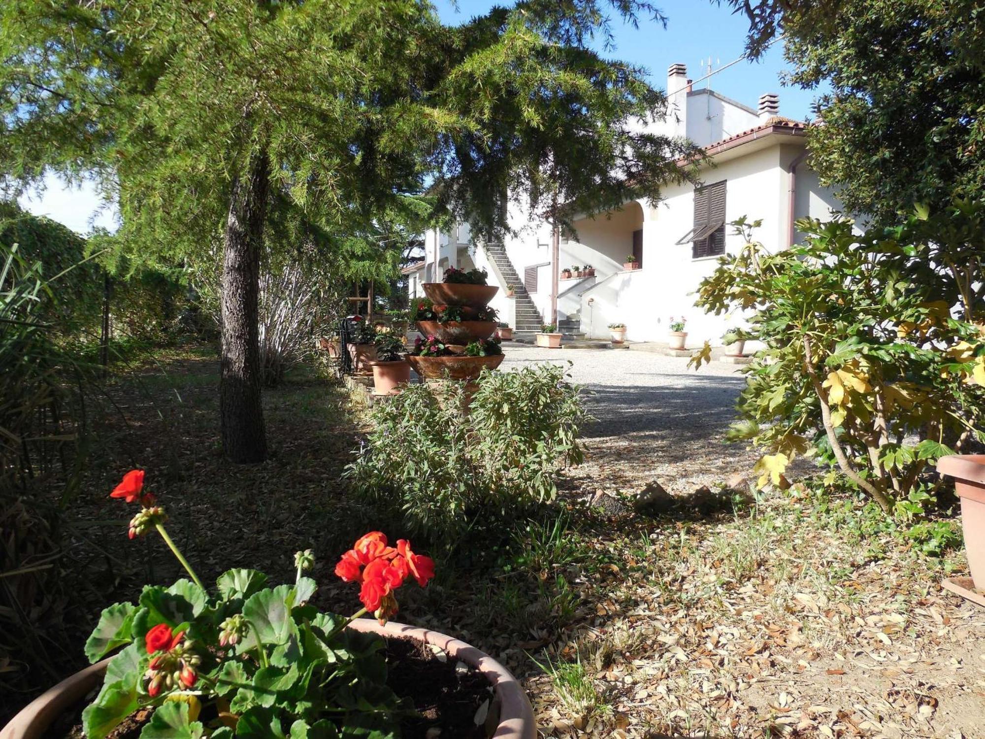 Aparthotel Podere Tre Cipressi Campiglia Marittima Zimmer foto
