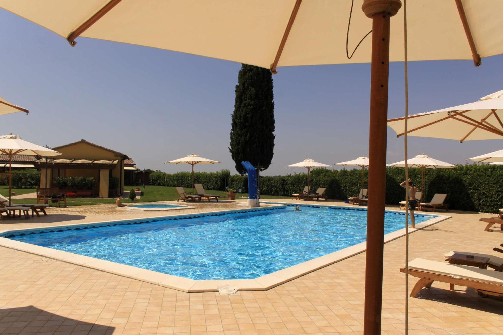 Aparthotel Podere Tre Cipressi Campiglia Marittima Exterior foto