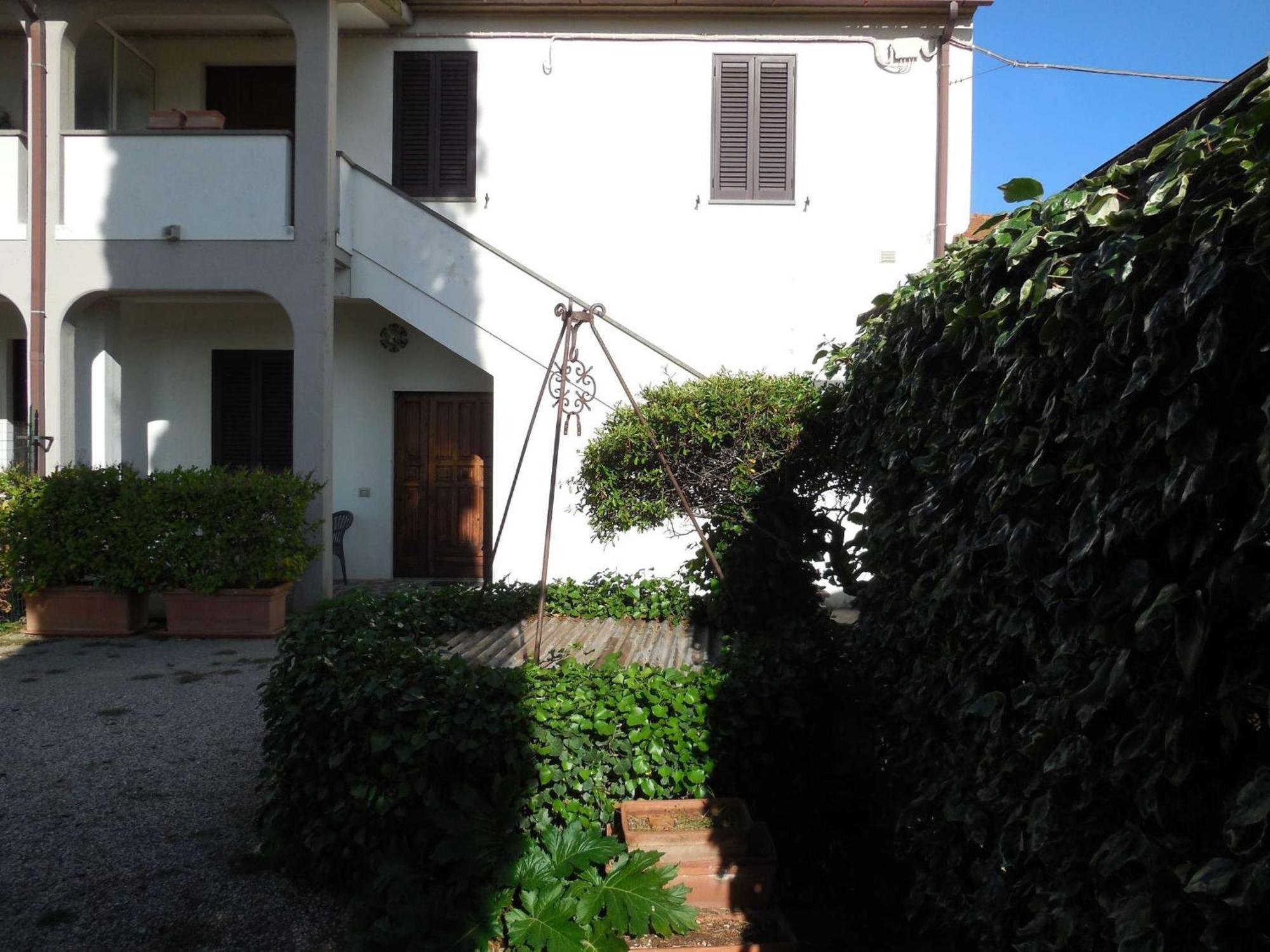 Aparthotel Podere Tre Cipressi Campiglia Marittima Exterior foto