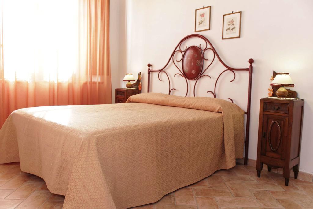 Aparthotel Podere Tre Cipressi Campiglia Marittima Exterior foto