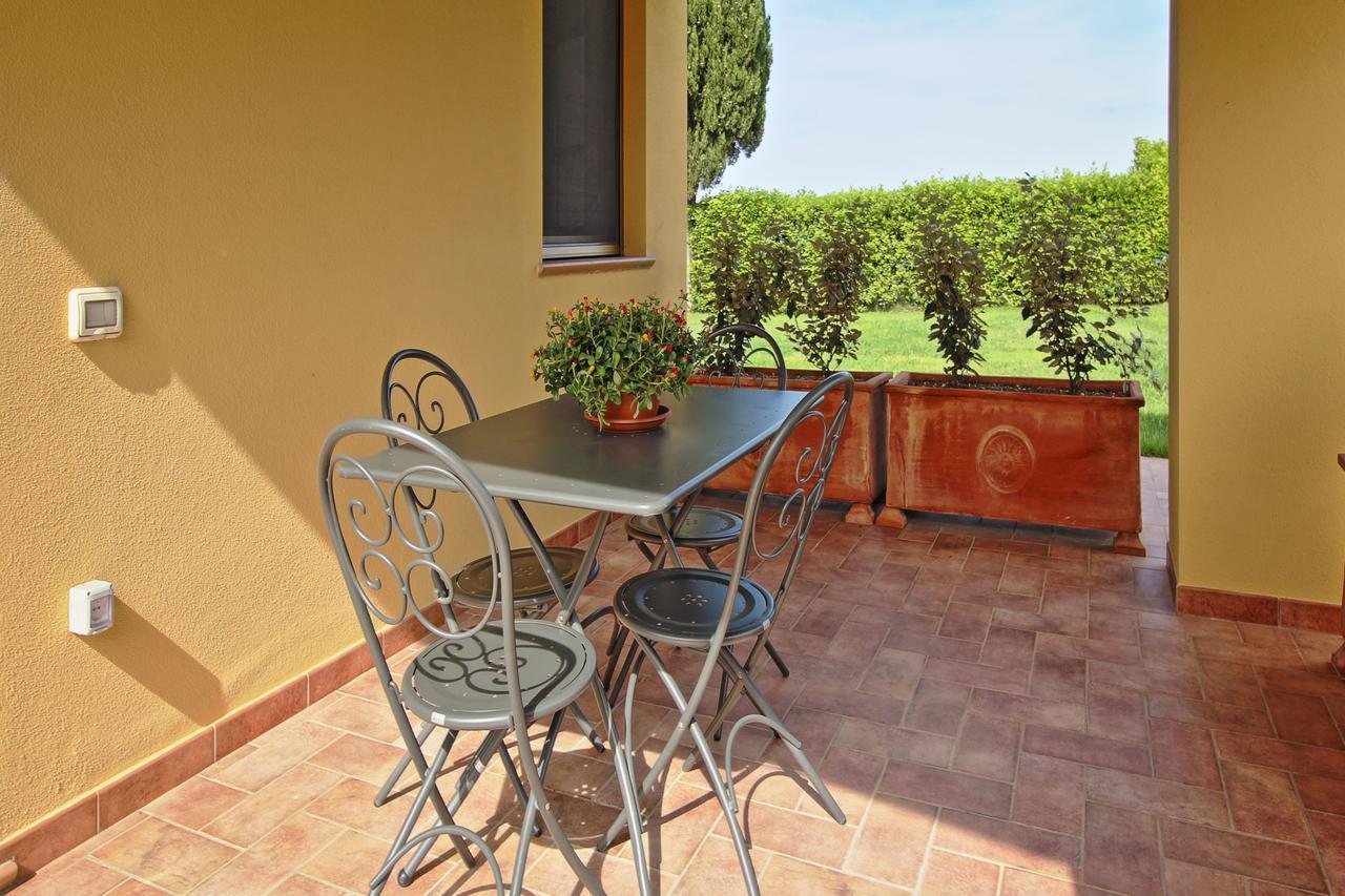 Aparthotel Podere Tre Cipressi Campiglia Marittima Exterior foto