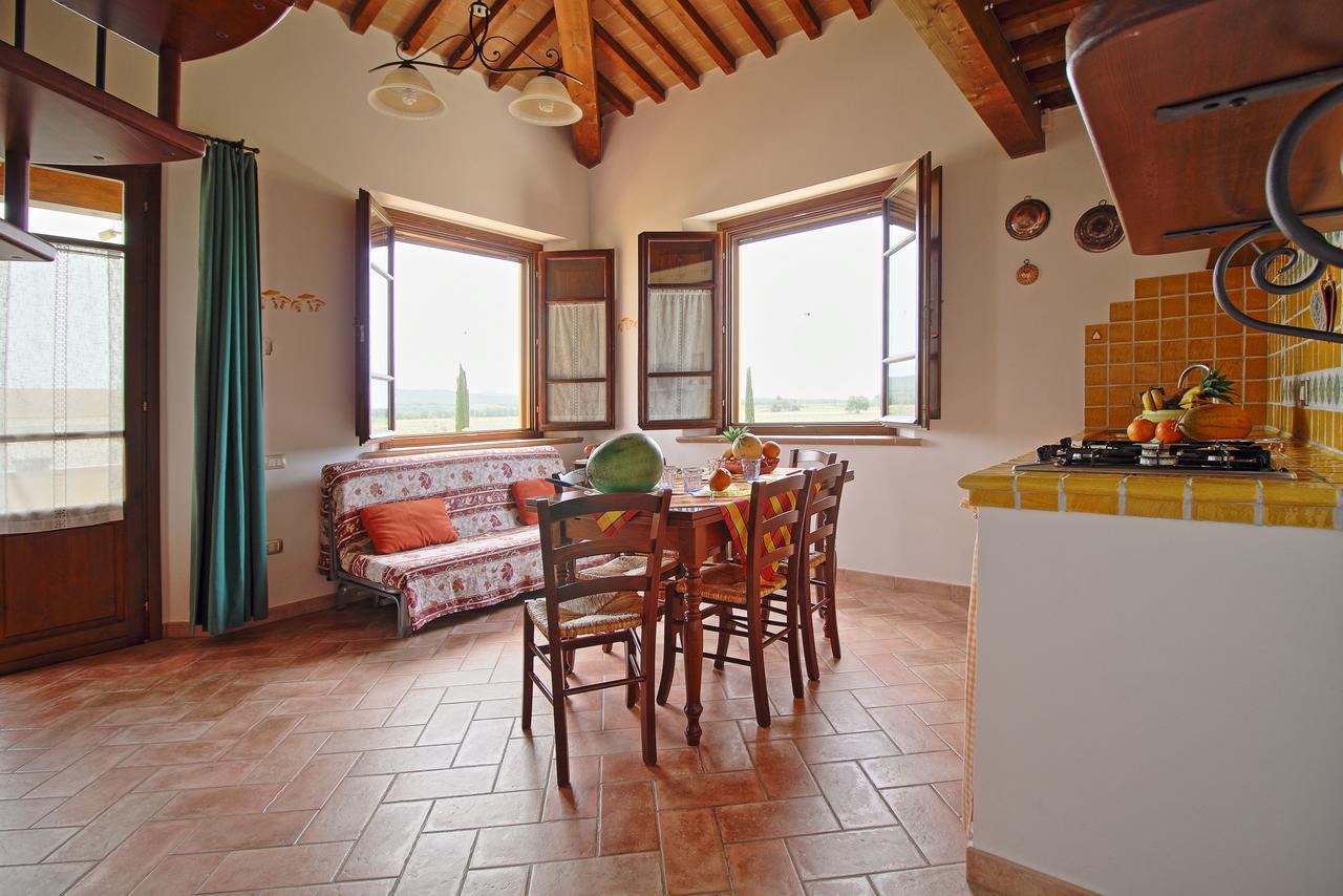 Aparthotel Podere Tre Cipressi Campiglia Marittima Exterior foto
