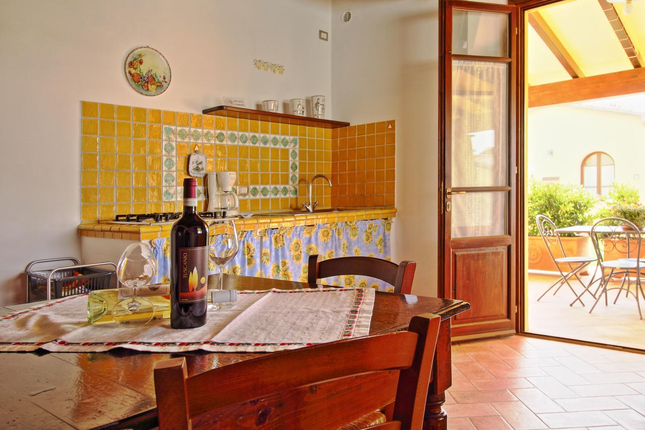 Aparthotel Podere Tre Cipressi Campiglia Marittima Exterior foto