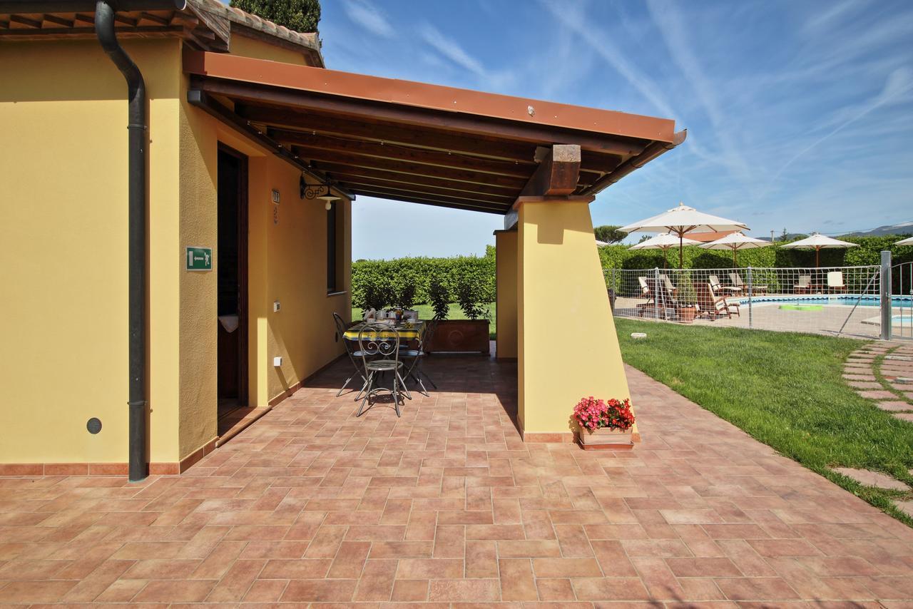 Aparthotel Podere Tre Cipressi Campiglia Marittima Exterior foto