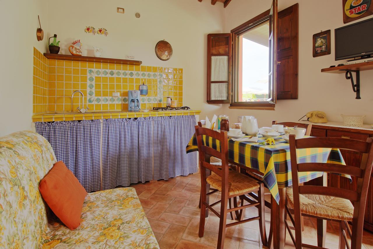 Aparthotel Podere Tre Cipressi Campiglia Marittima Exterior foto